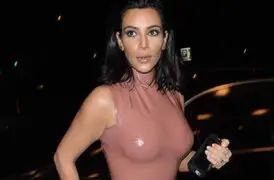 FOTOS: vestido muy entallado le jugó una mala pasada a Kim Kardashian