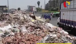 'Cerros’ de basura en El Agustino y La Victoria: vecinos exigen solución a autoridades