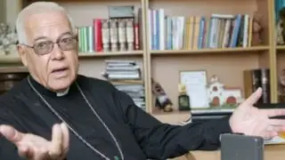 Monseñor Luis Bambarén tilda de ‘maricón’ al congresista Carlos Bruce