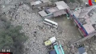 Inician trabajos de remoción de escombros en zonas afectadas por huaicos
