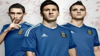 Selección de Argentina presentó su nueva camiseta alternativa