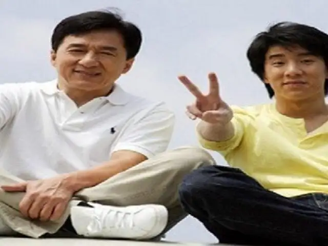 Jackie Chan asegura que su hijo ‘mejoró’ en prisión