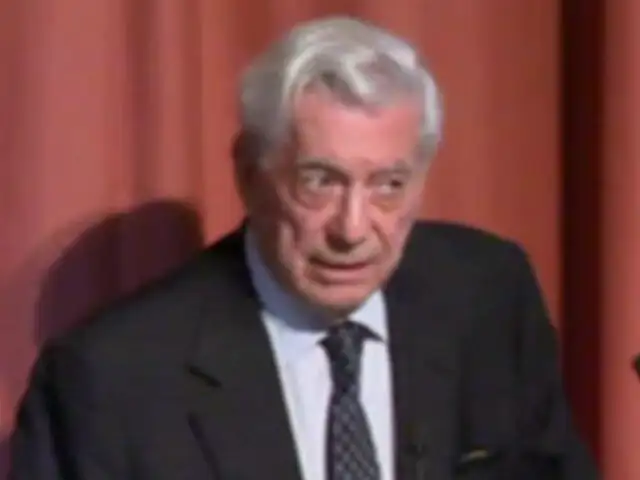 Mario Vargas Llosa recibe Medalla de Oro de la Comunidad de Madrid