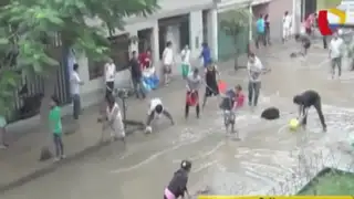Canto Rey bajo el agua: tubería matriz colapsa e inunda calles en SJL