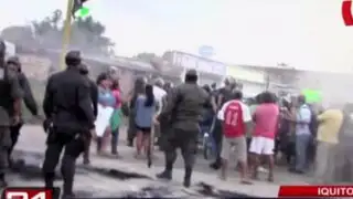 Iquitos: realizan violenta protesta por falta de mobiliario en centro educativo