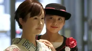 Empresa de Tokio presentó a robot como nueva recepcionista