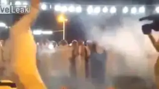 VIDEO: invitado casi muere “decapitado” durante una fiesta árabe