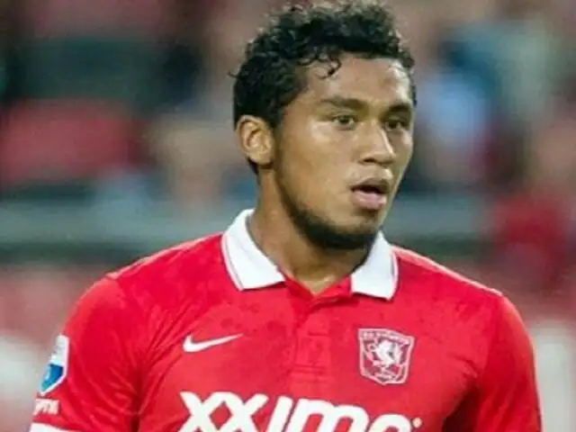 Renato Tapia marcó doblete en la victoria de Twente por la Liga Holandesa