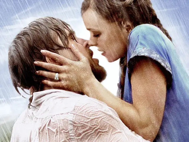FOTOS : los 5 besos más recordados del cine