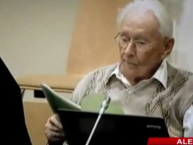 Alemania: ‘contador’ de Auschwitz pide perdón durante juicio