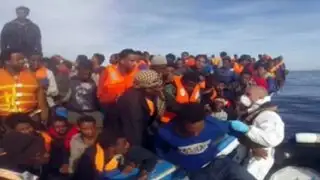 Italia: rescatan a casi 3 mil 700 inmigrantes en el Mediterráneo