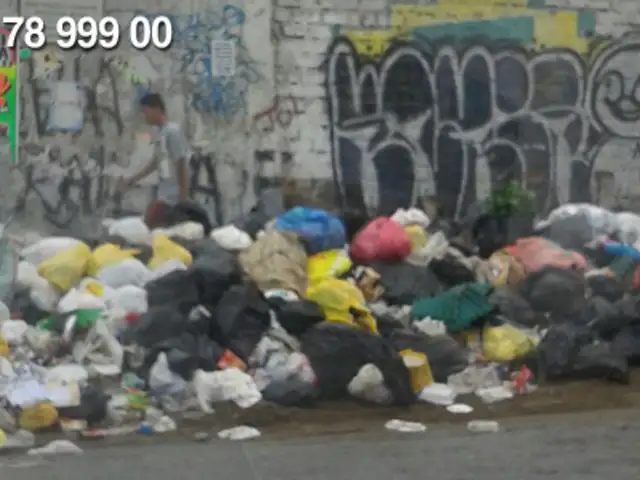 WhatsApp: calles de VMT convertidas en basureros