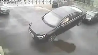 Impactantes imágenes: violento accidente hace "volar" a conductor y su auto