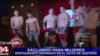 EEUU: inauguran restaurante atendido por sexys mozos vestidos con poca ropa