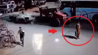 VIDEO: el accidente que está por protagonizar esta mujer te dejará helado