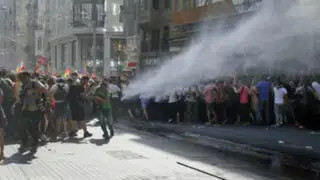 Turquía: Policía reprime marcha del orgullo gay en Estambul