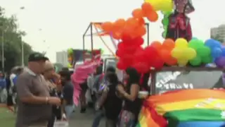 Marcha del Orgullo Gay reunió a miembros de la farándula en Centro de Lima