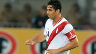 El día en que Claudio Pizarro anotó un hat-trick a Paraguay