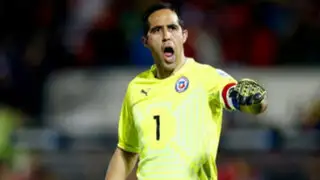 Claudio Bravo felicitó a Perú por su desempeño en la Copa América 2015