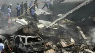 Indonesia: caída de avión en zona residencial deja más de 100 personas muertas