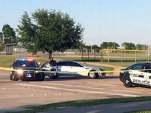 EEUU: sujeto dispara contra comisaría y desata espectacular tiroteo en Dallas