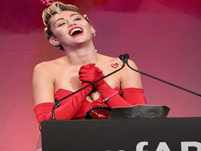 Miley Cyrus se ofrece a limpiar casas desnuda en un evento benéfico