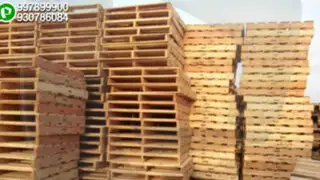 Cientos de parihuelas de madera invaden calle y pista de San Martín de Porres