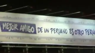Campaña de intriga cambia lema: “El mejor amigo de un peruano es otro peruano”