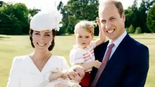 Reino Unido: revelan fotografías de Mario Testino en bautizo de princesa Charlotte