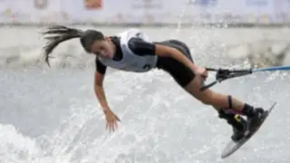 Toronto 2015: Natalia Cuglievan de esquí acuático gana oro para Perú