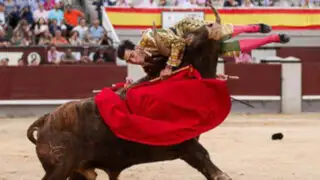 España: toro embiste brutalmente a joven torero en Madrid