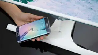 Samsung crea monitor para cargar un teléfono sin usar cables