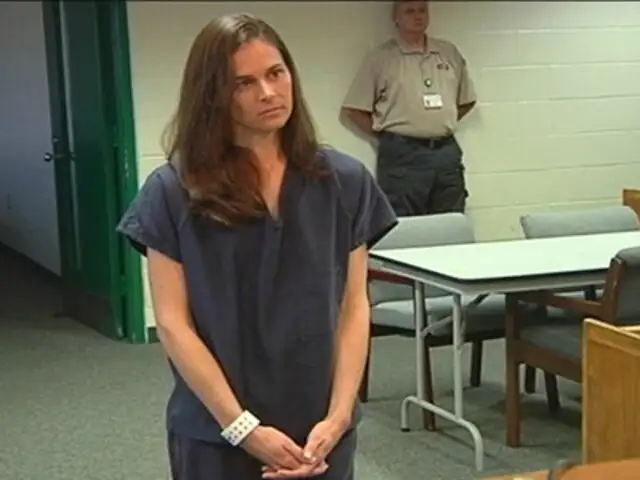 Florida : condenan a 22 años de prisión a profesora que tuvo sexo con alumnos