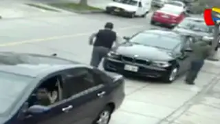 Ladrones utilizan lujoso auto BMW para asaltar zonas exclusivas