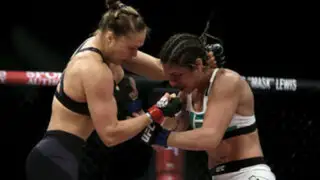 Ronda Rousey noqueó a su rival en solo 34 segundos y retuvo su título de la UFC