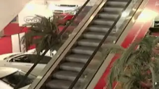 Inspeccionan escaleras eléctricas en centros comerciales de Lima Norte