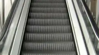 Inspeccionan escaleras eléctricas del Metro de Lima