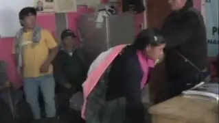 Ronderos de Cajamarca castigaron a latigazos a pareja de infieles