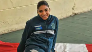 Voleibolista Carla Rueda denuncia agresión de taxista que chocó su vehículo