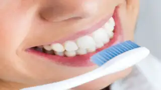 Doctor en Familia : ¿Cómo se debe realizar una correcta limpieza bucal?