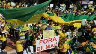 Miles de brasileños salen a las calles para exigir la salida de Dilma Rousseff