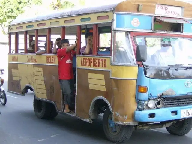 De Iquitos su colectivo: un recorrido sobre este singular medio de transporte