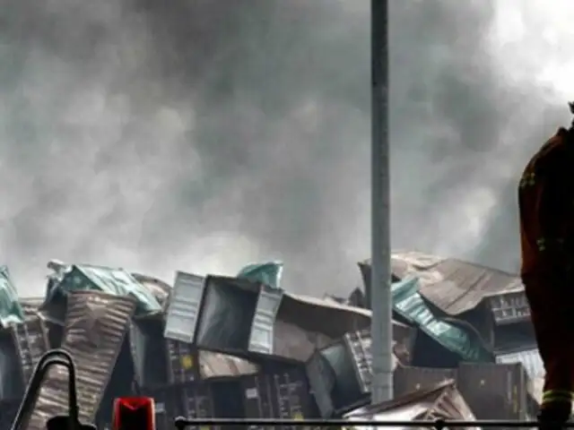 China: reportan cuatro incendios en zona afectada por explosiones en Tianjin