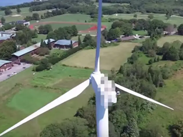 VIDEO: hombre es sorprendido tomando sol en un aerogenerador eólico