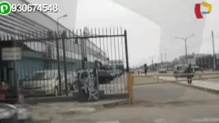 Fábricas vuelven a ocupar la vía auxiliar de la avenida Argentina