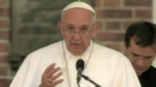 Papa Francisco: “Iglesia debe pedir disculpas a los gays, a los pobres y explotados”