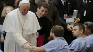 Papa Francisco visita cárcel en Filadelfia y pide generar reinserción