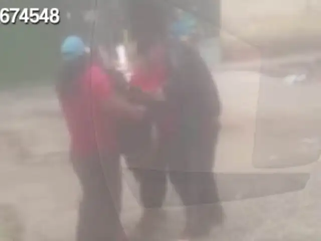 Mujeres ebrias arman descomunales peleas en calles de La Victoria