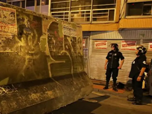 Cercado de Lima: violento enfrentamiento en operativo para cerrar imprentas