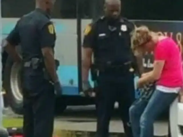 EEUU: arrestan a mujer que tenía relaciones sexuales con pareja inconsciente en la calle